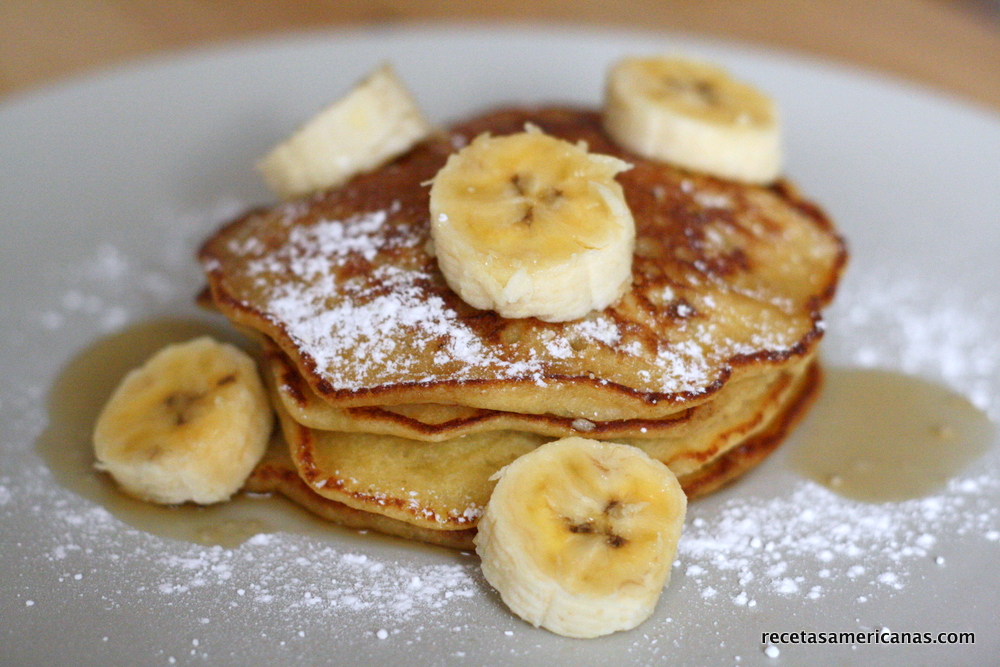 Tortitas de Plátano (Banana Pancakes) - Recetas Americanas